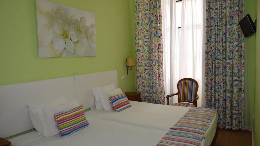 Pensao Flor Da Baixa Hotel ลิสบอน ภายนอก รูปภาพ